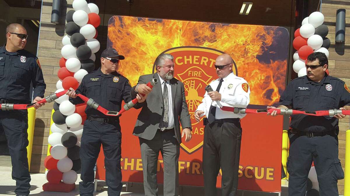 Schertz throws a party to celebrate opening of new fire station