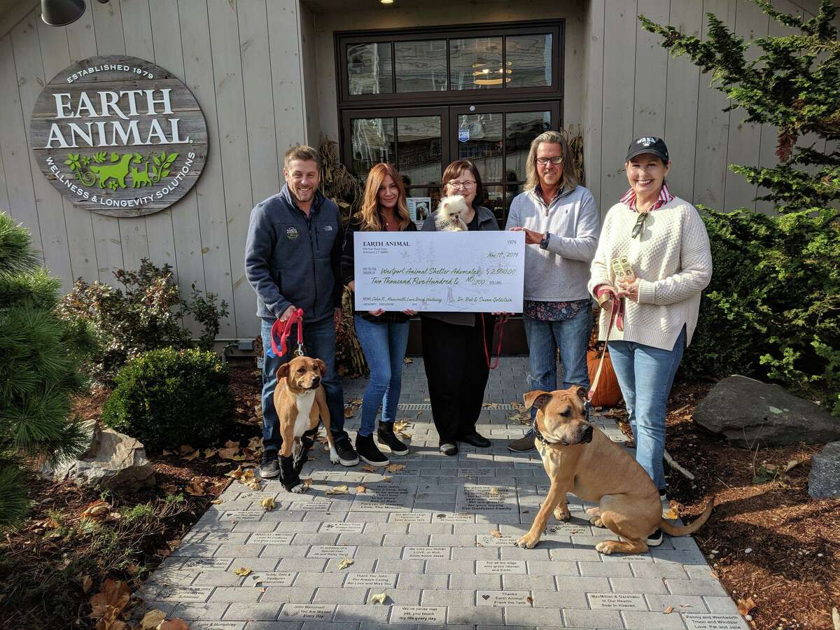Earth Animal donates $2,500 to Westport Animal Shelter Advocates