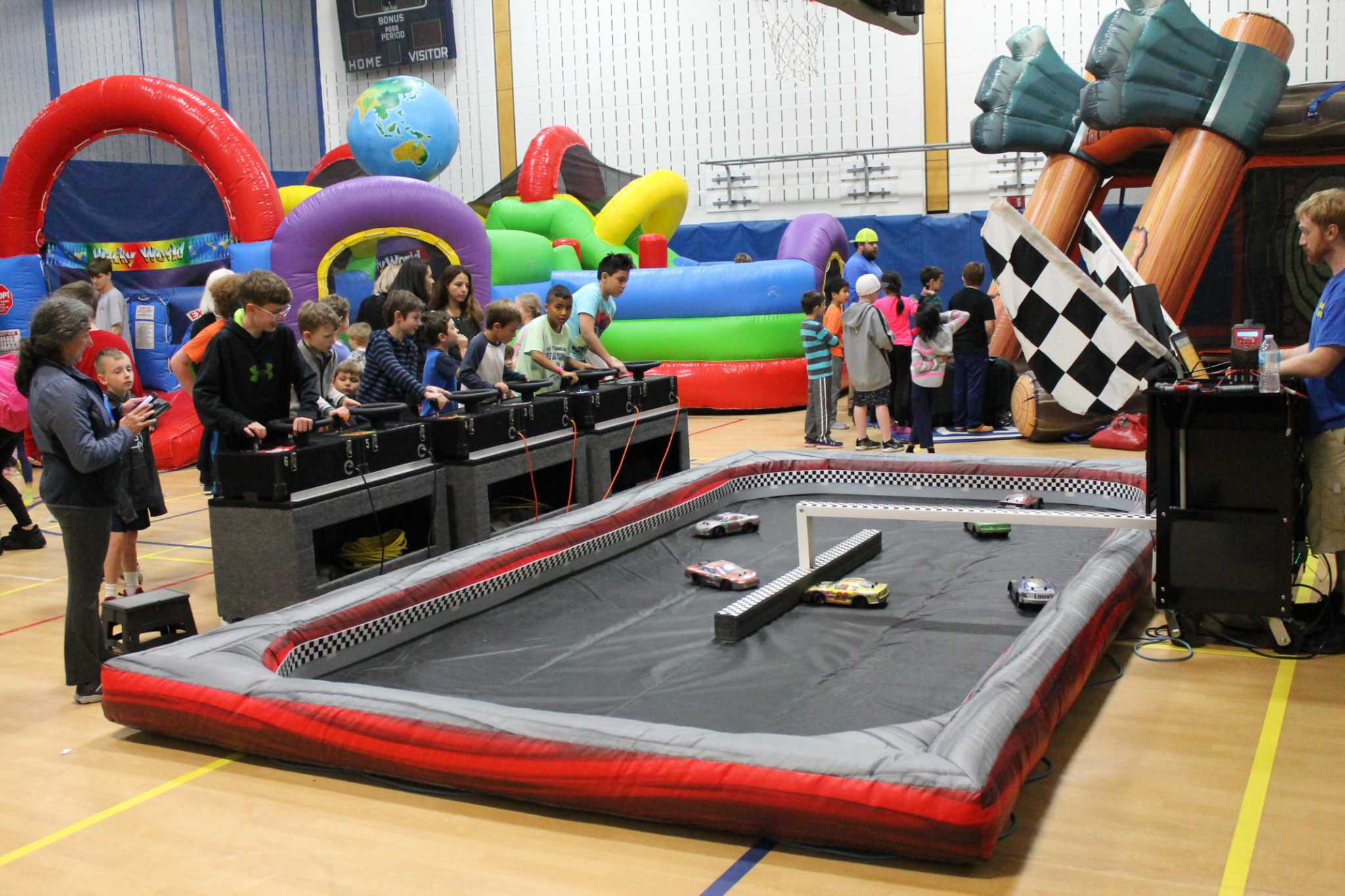 Family Fun Day attracts hundreds to Ridgefield rec center