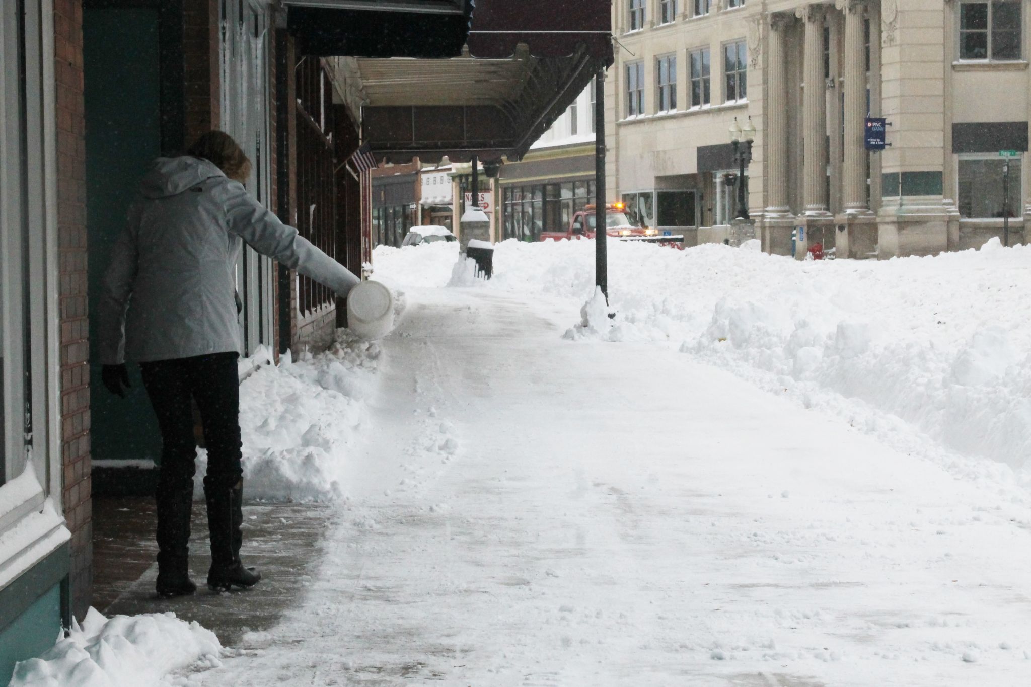 Snowstorm Blasts Northern Michigan Communities snowstorm-blasts-northern-michigan-communities