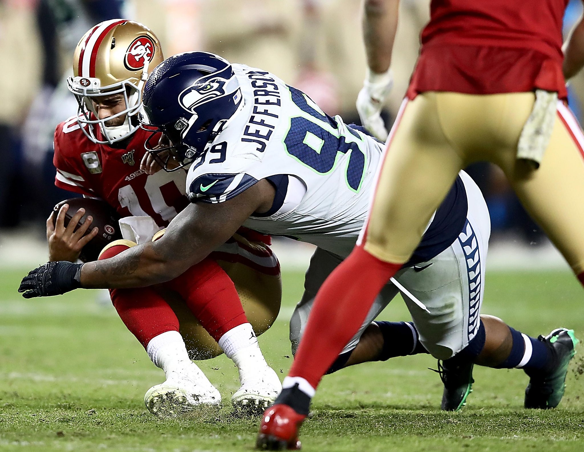 Report: Seattle Seahawks releasing d-lineman Quinton Jefferson for cap  reasons - Field Gulls