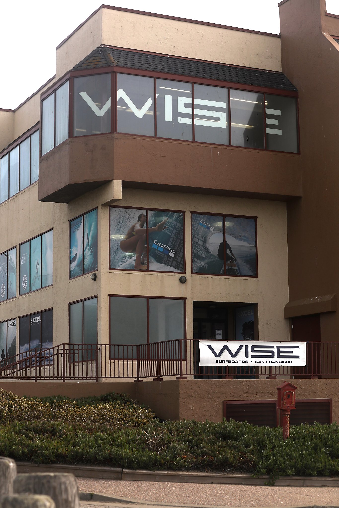 Wise surf top shop