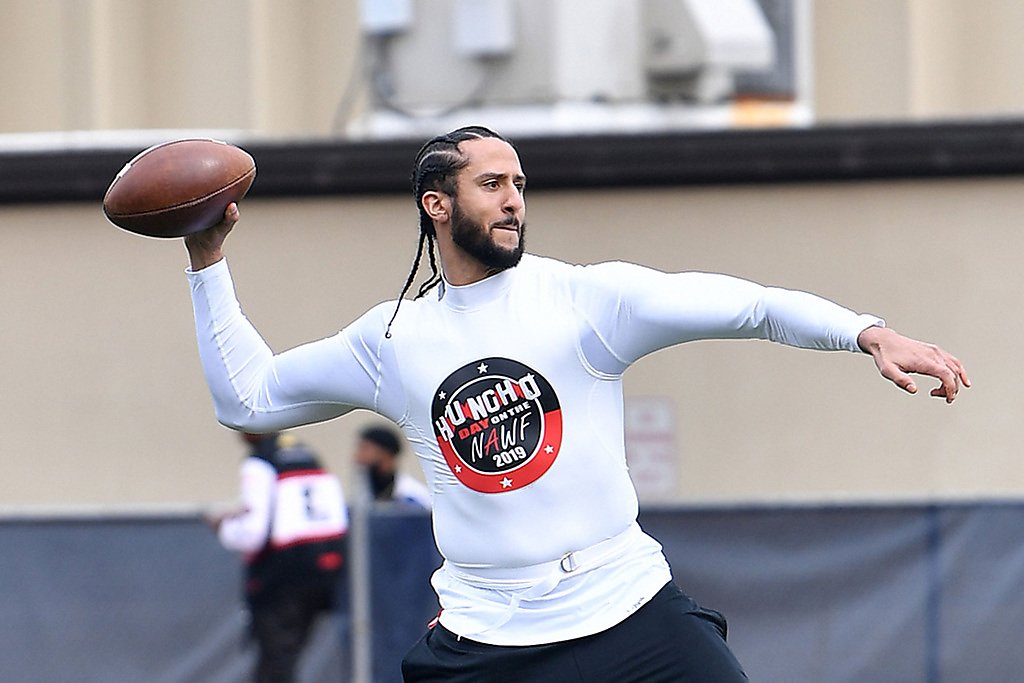 NFL on ESPN on X: Colin Kaepernick's all-black jersey at 49ers practice  yesterday is sleek (via @49ers)  / X