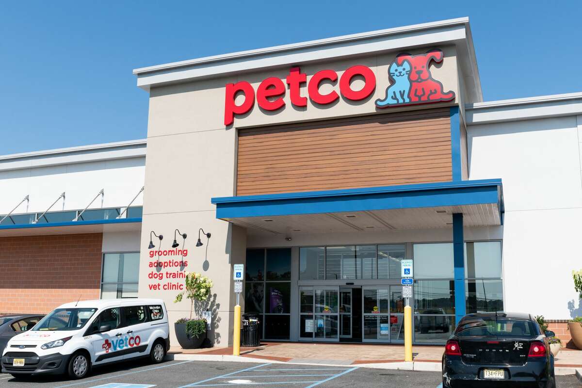 Petco got 900K to bring 400 jobs to San Antonio. They failed, but the