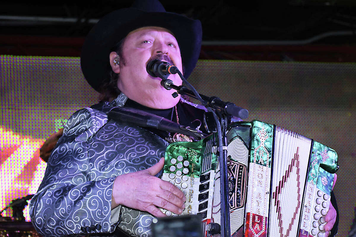Laredoans danced to norteño music all night long as Ramon Ayala visited Silverado's Night Club.