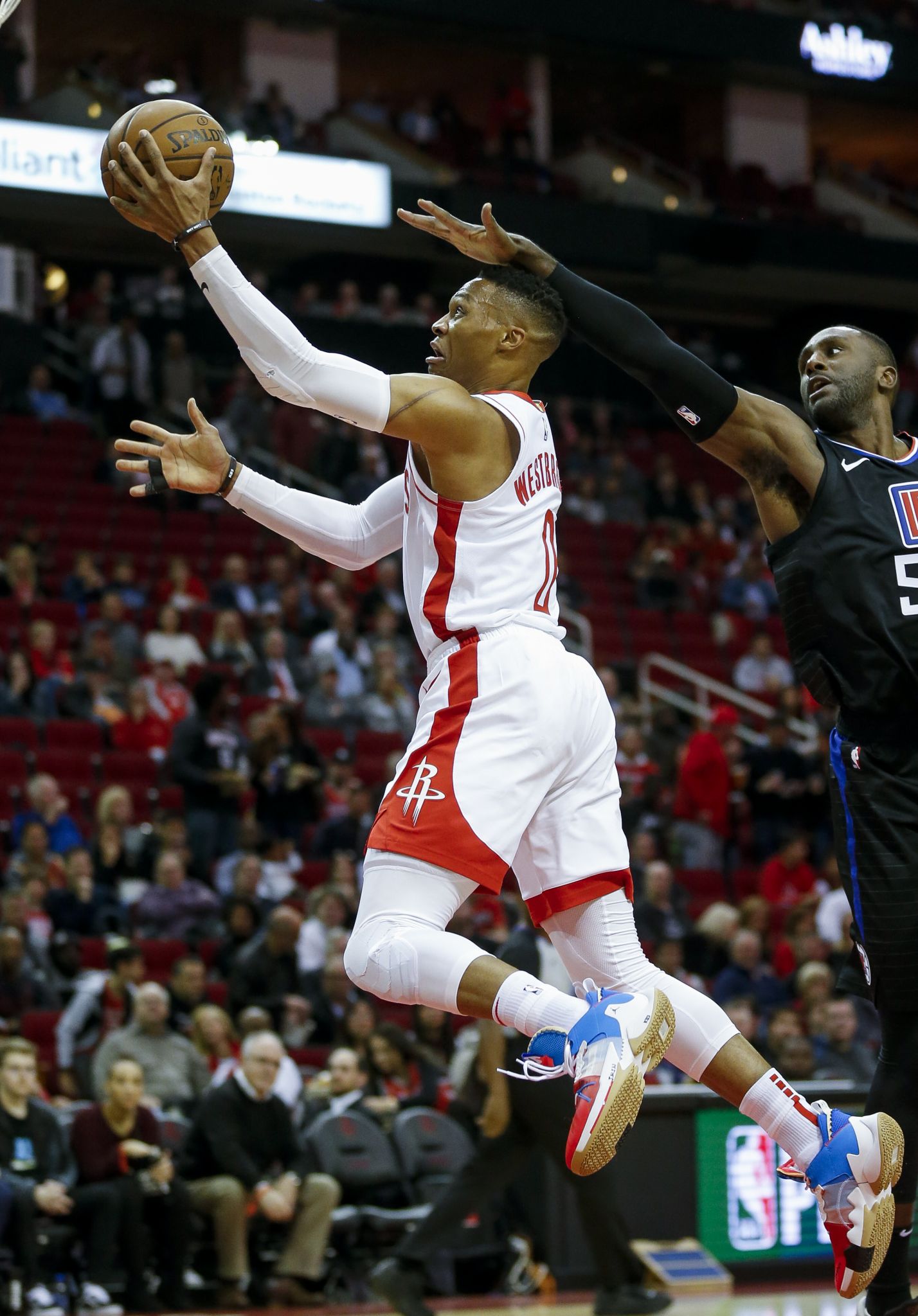 Nov. 13: Rockets 102, Clippers 93
