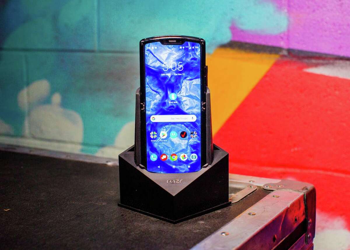 motorola razr 4g fold