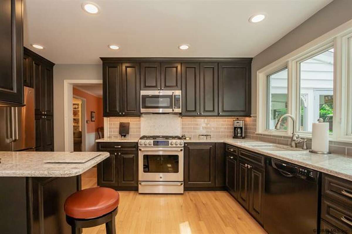 House of the Week Colonial in Loudonville