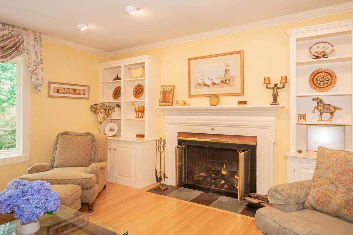 House of the Week Colonial in Loudonville