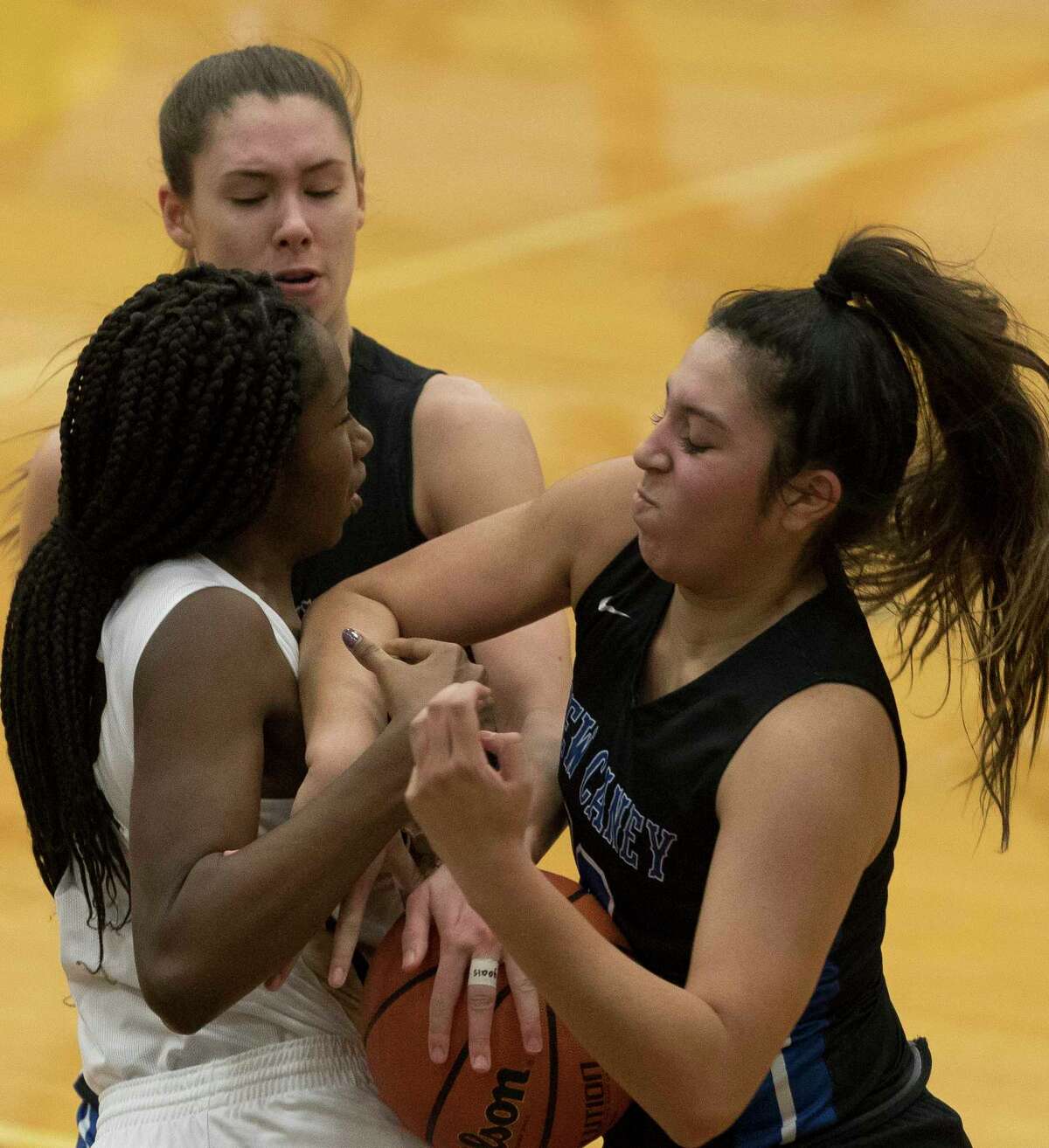 GIRLS HOOPS Conroe wins first round of Lady Tigers Classic in OT