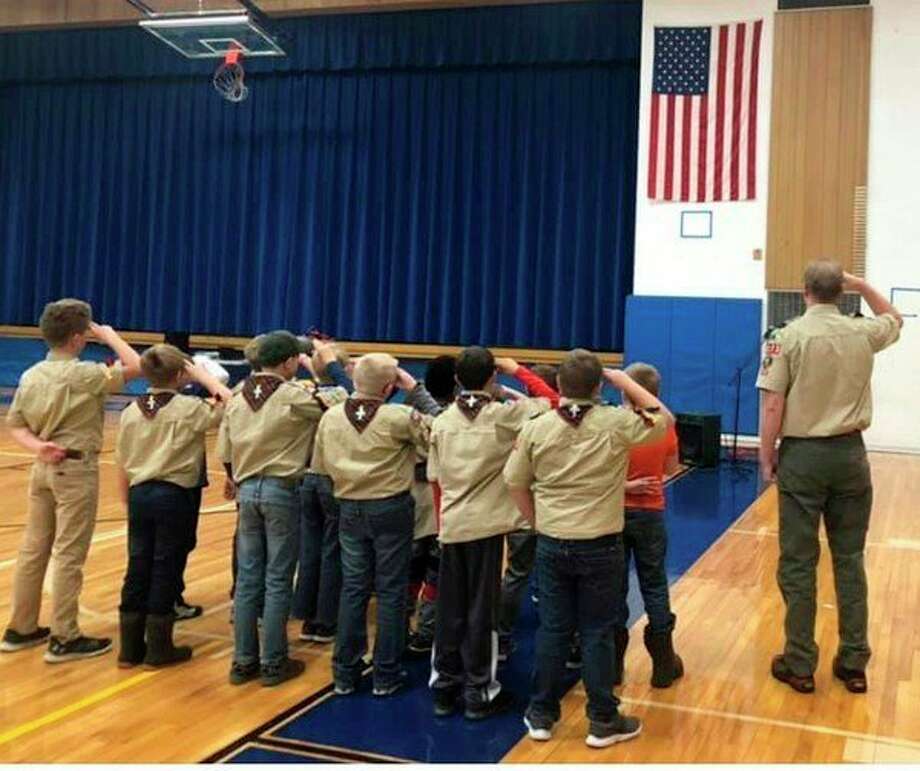 Veterans day salute pictures