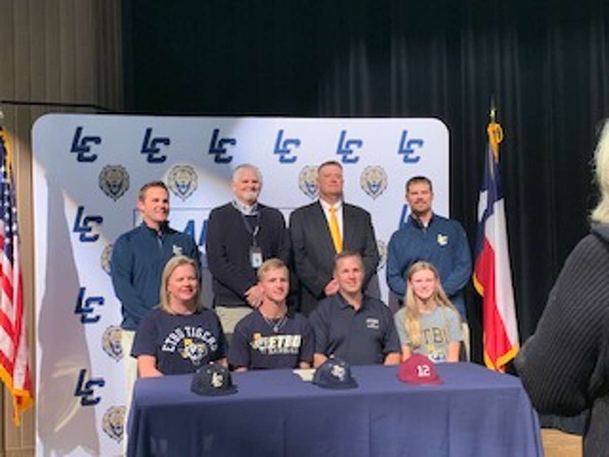 SIGNING DAY Additional photos from around Montgomery County