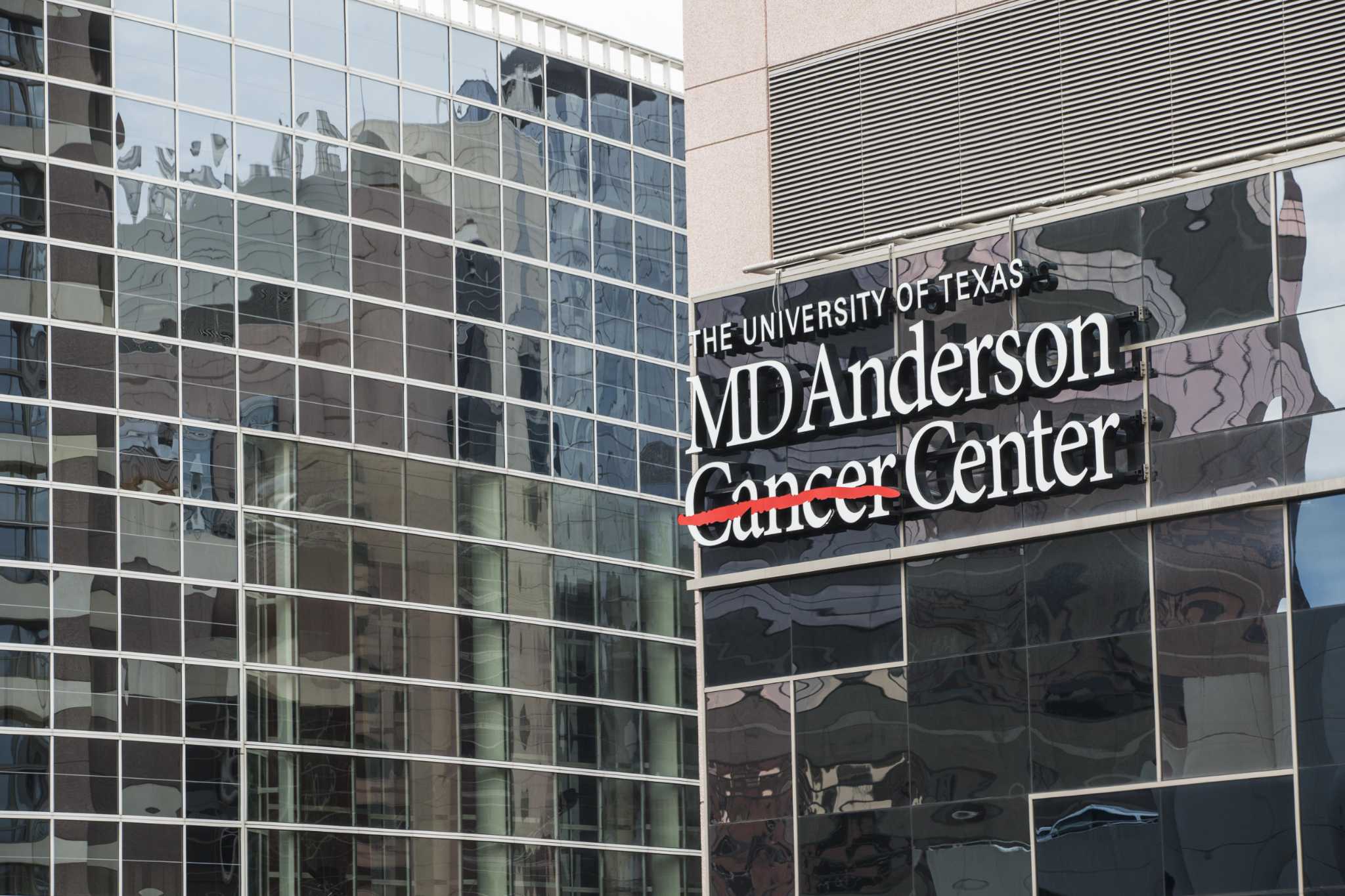 Black MD Anderson nurse alleges racial discrimination in lawsuit