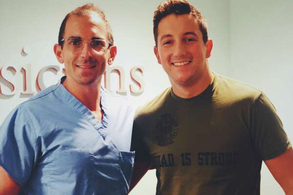 Houston Police Officer S Mother Starts Blood Drive In His Honor Houstonchronicle Com