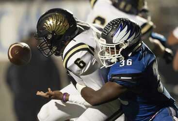Football Foster Sends New Caney To Early Playoff Exit The Courier