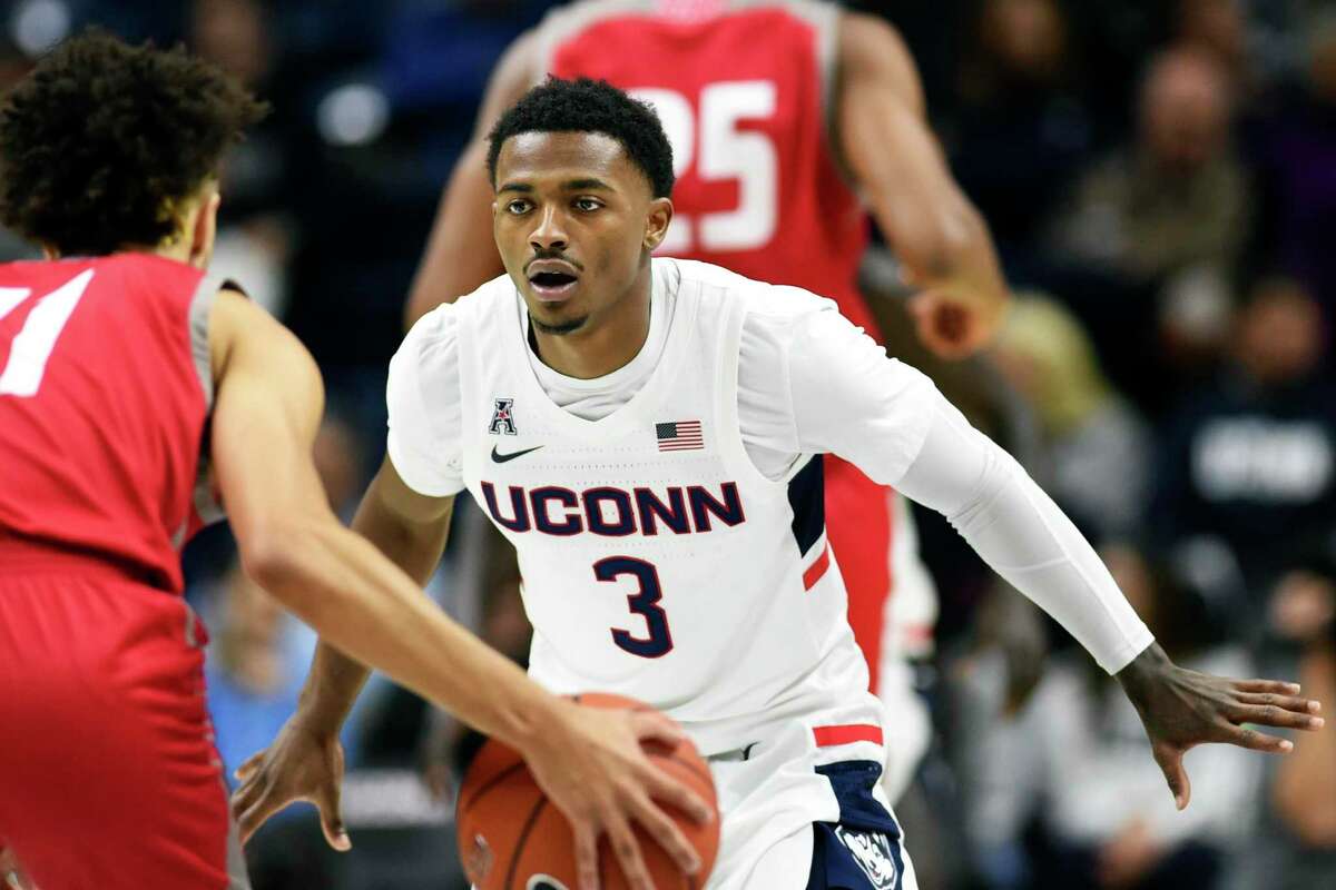 Alterique Gilbert knows he needs to be more of an oncourt leader when UConn hosts No. 15 Florida on Sunday. (AP Photo/Stephen Dunn)