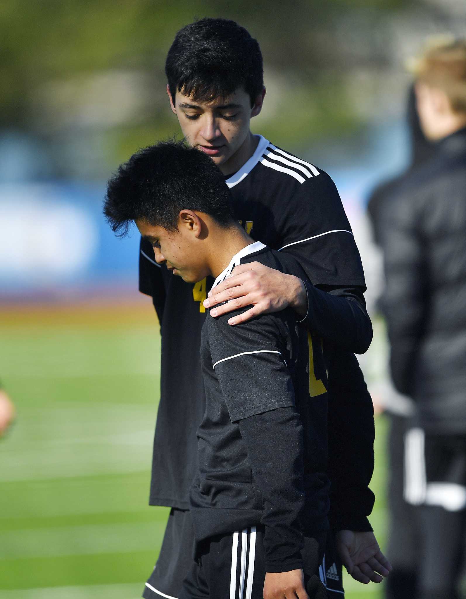 voorheesville-boys-soccer-shut-out-in-class-c-state-semifinal