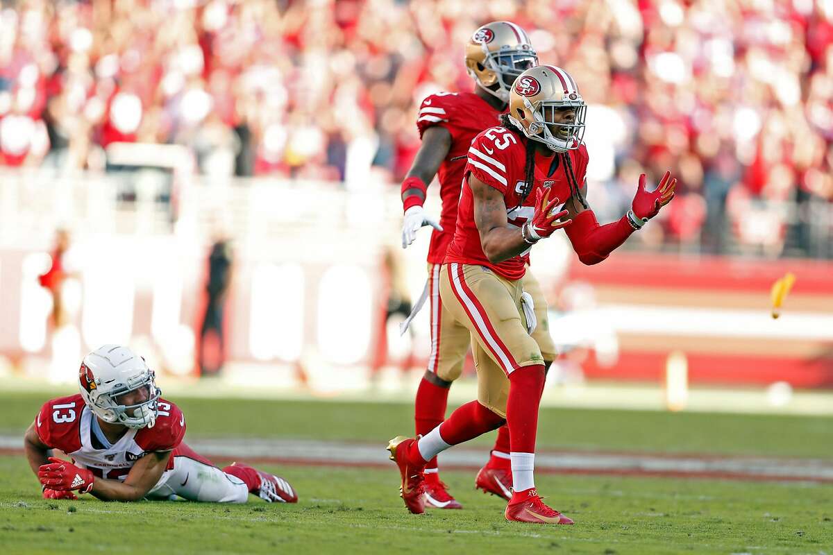 Santa Clara, United States. 17th Nov, 2019. Arizona Cardinals quarterback Kyler  Murray (1) runs for a 22 yard touchdown in the fourth quarter against the  San Francisco 49ers at Levi's Stadium in