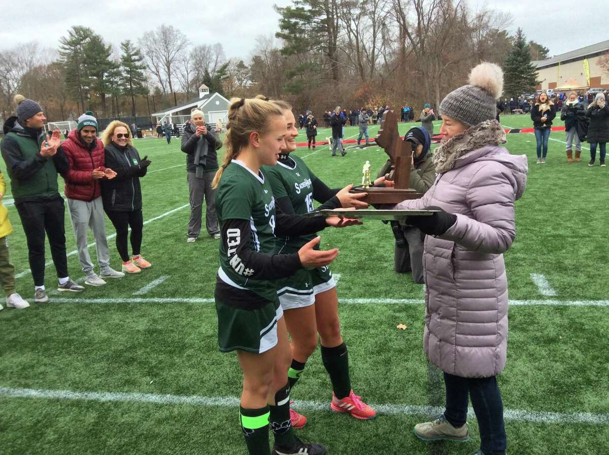 Sacred Heart field hockey team tops Tabor Academy for the NEPSAC Class