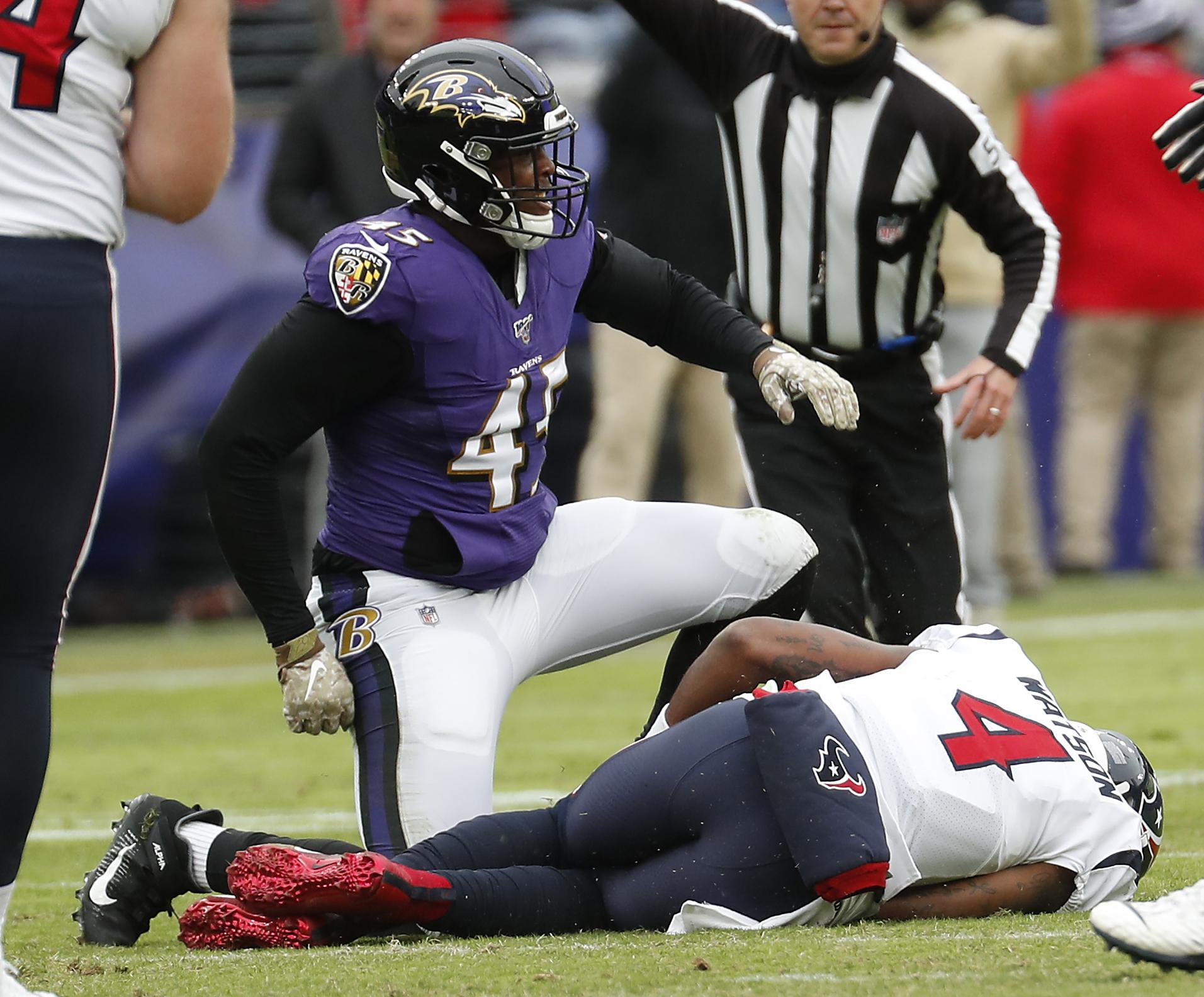 Texans' Deshaun Watson writes MVP on jersey for Ravens' Lamar Jackson