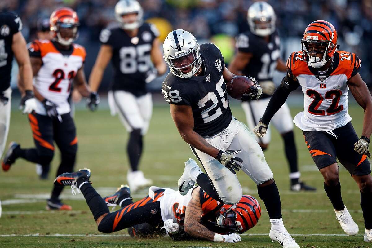 Raiders beat winless Bengals 17-10 - Los Angeles Times