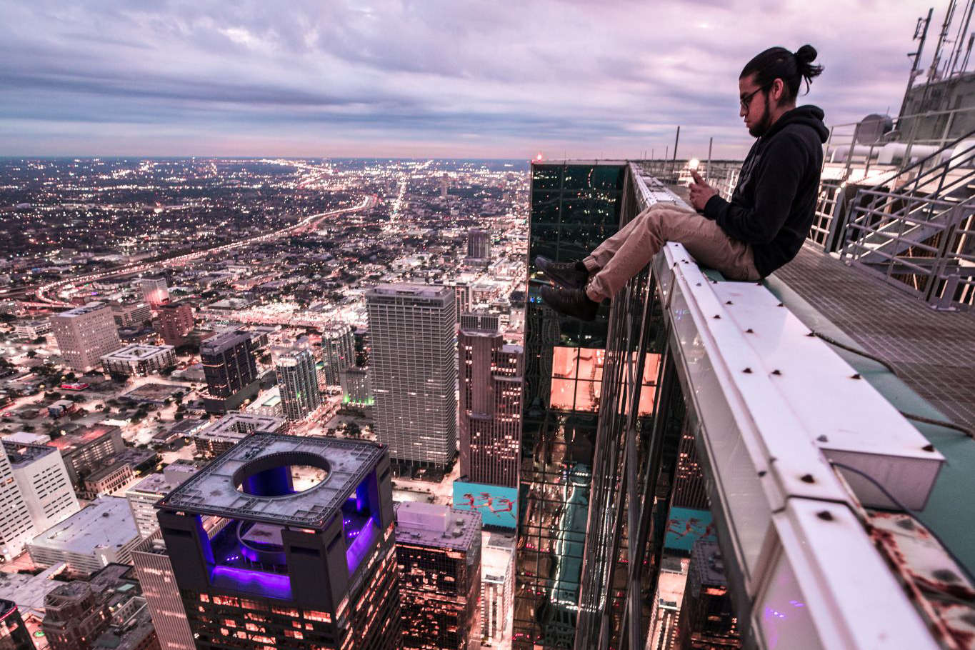 Crazy photos from this daredevil crew show us a side of Houston we've never seen - Chron