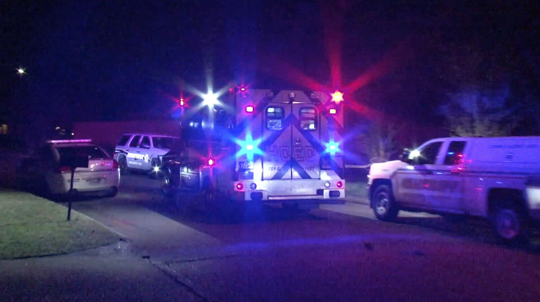 Woman claims self-defense after killing boyfriend in northwest Harris County, police say