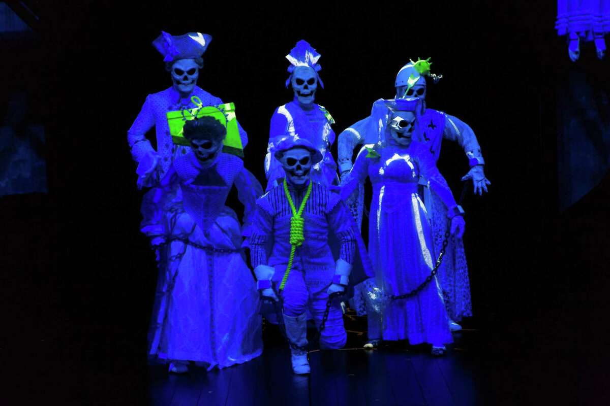 Hartford Stage Christmas Carol 2022 A Christmas Carol — A Ghost Story Of Christmas' At Hartford Stage