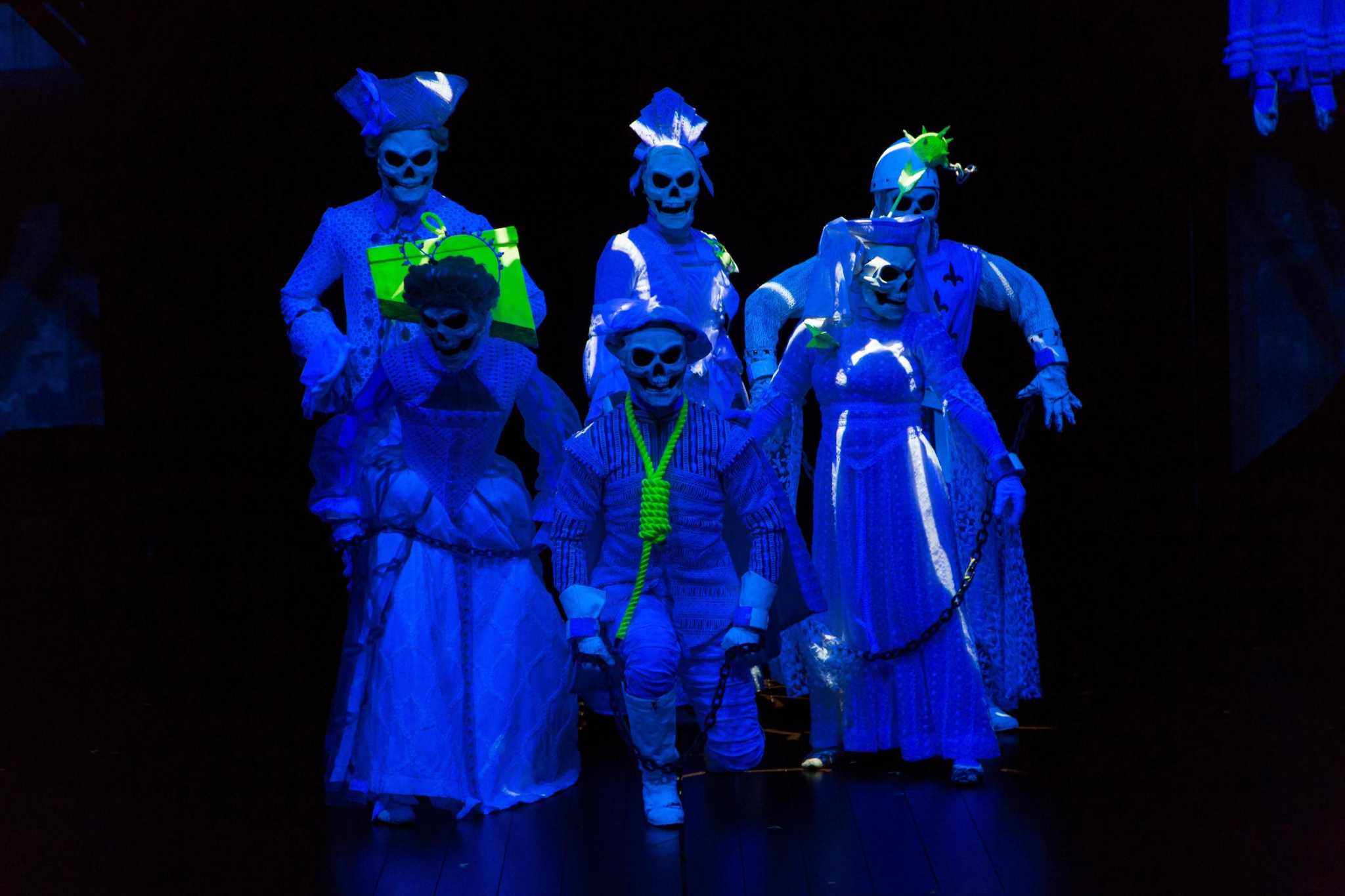 a-christmas-carol-a-ghost-story-of-christmas-at-hartford-stage