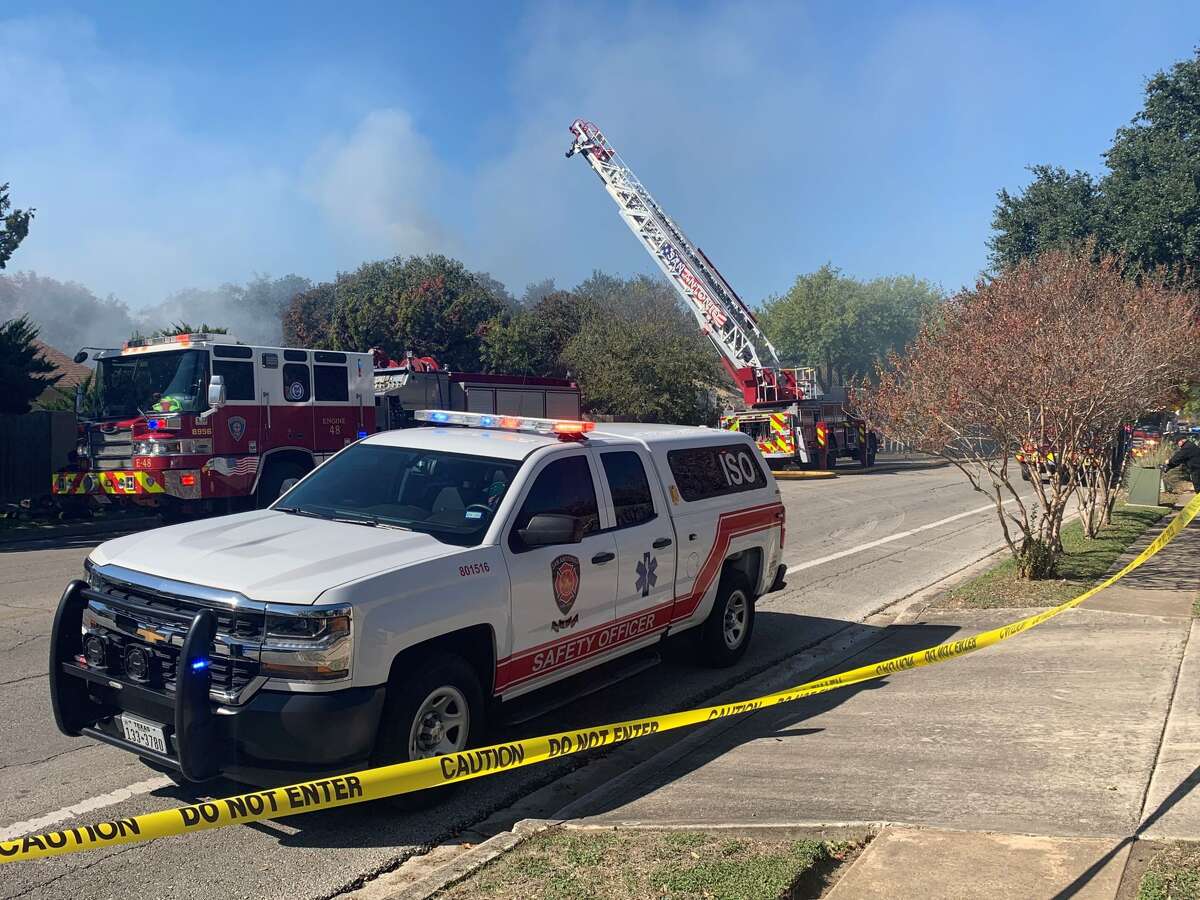 Update Dog dies in massive San Antonio house fire, officials say