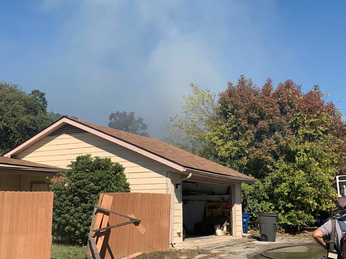 Update Dog dies in massive San Antonio house fire, officials say