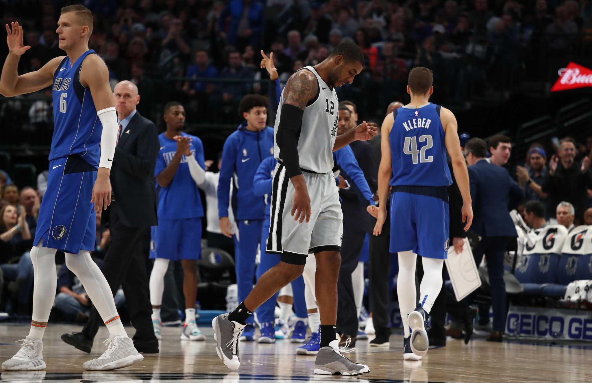 Mavs’ Luka Doncic sends Spurs to their sixth straight loss