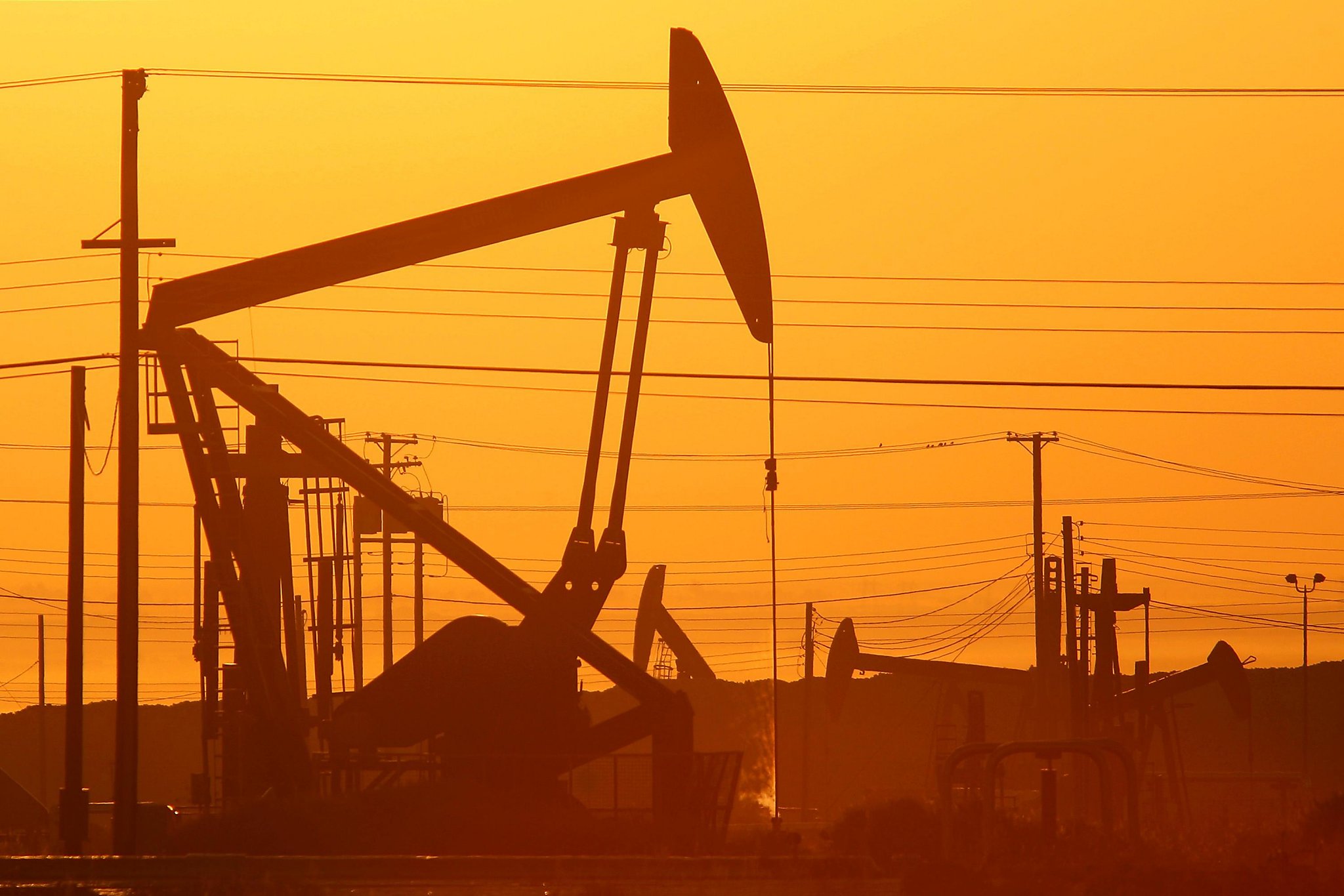 california-to-consider-ban-on-oil-drilling-method-tied-to-leaks