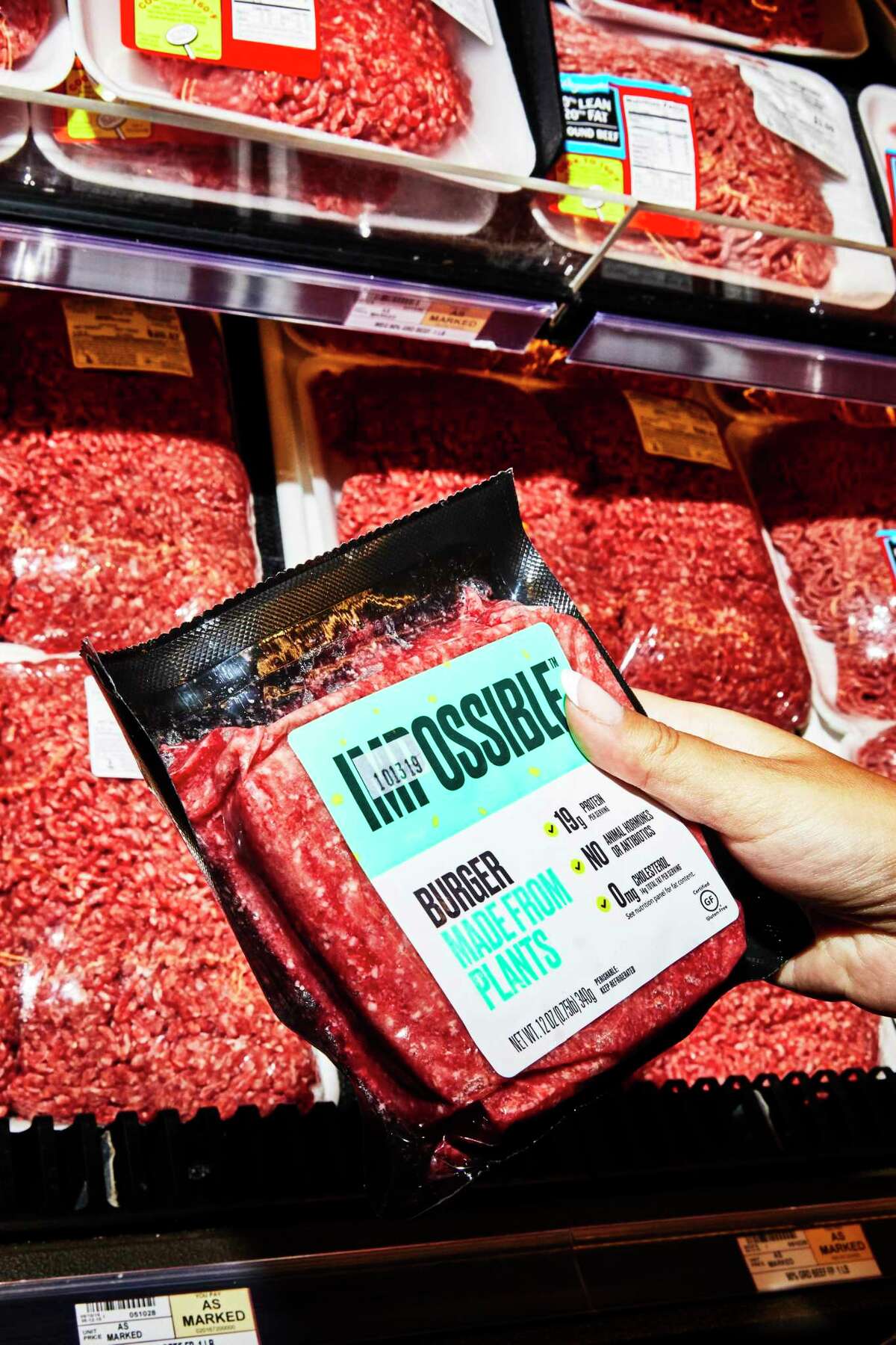 With plant-based burgers, sausages and chicken increasingly popular and available in fast-food restaurants and grocery stores across the United States, a new group of companies has started making meatless meat: the food conglomerates and meat producers that Beyond Meat and Impossible Foods originally set out to disrupt.