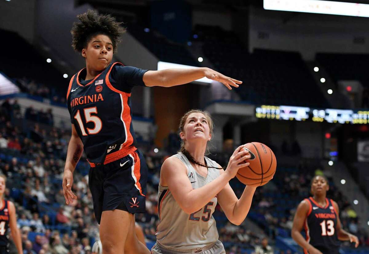 UConn women dial up the intensity in easy win over Virginia