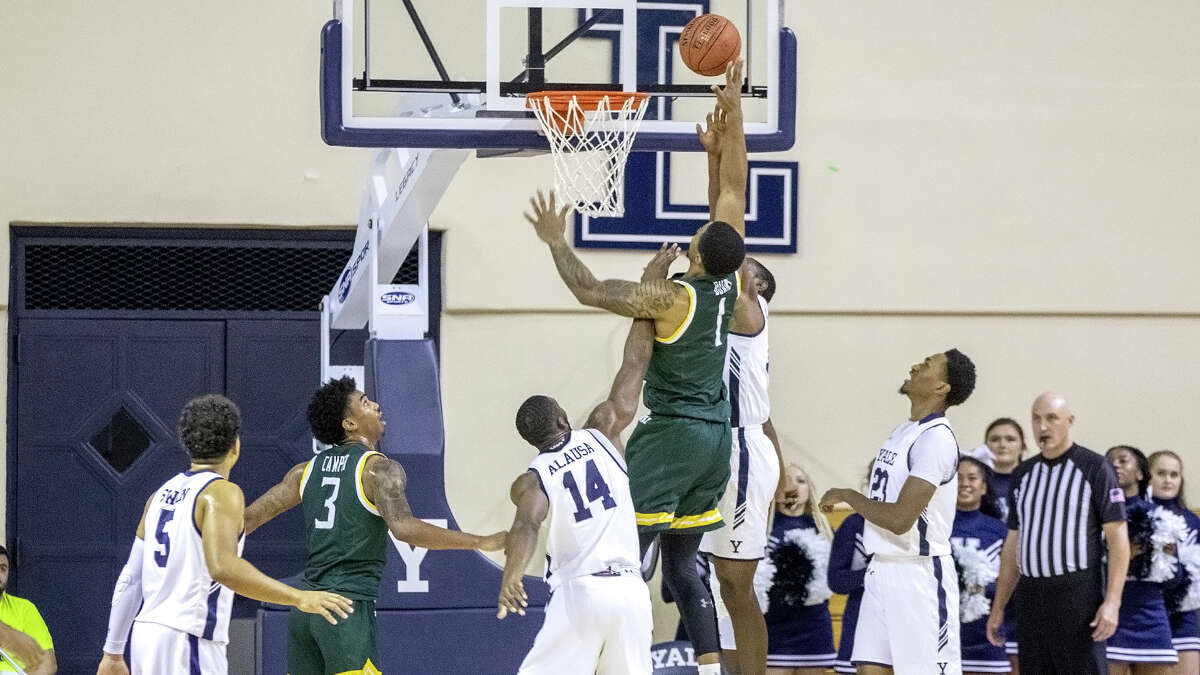 Yale Beats Siena Men S Basketball In Triple Overtime
