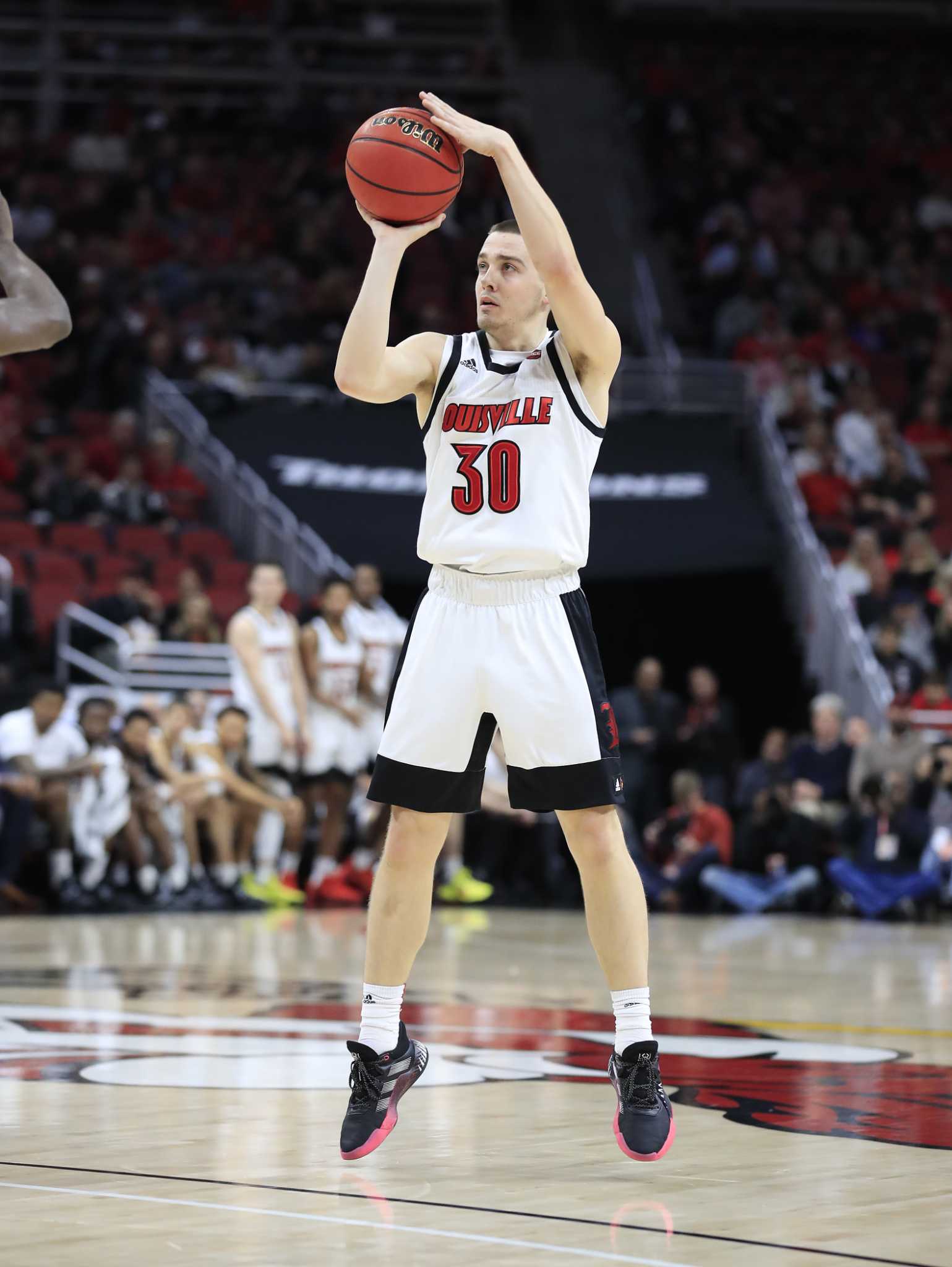 Louisville Dominates In Blowout