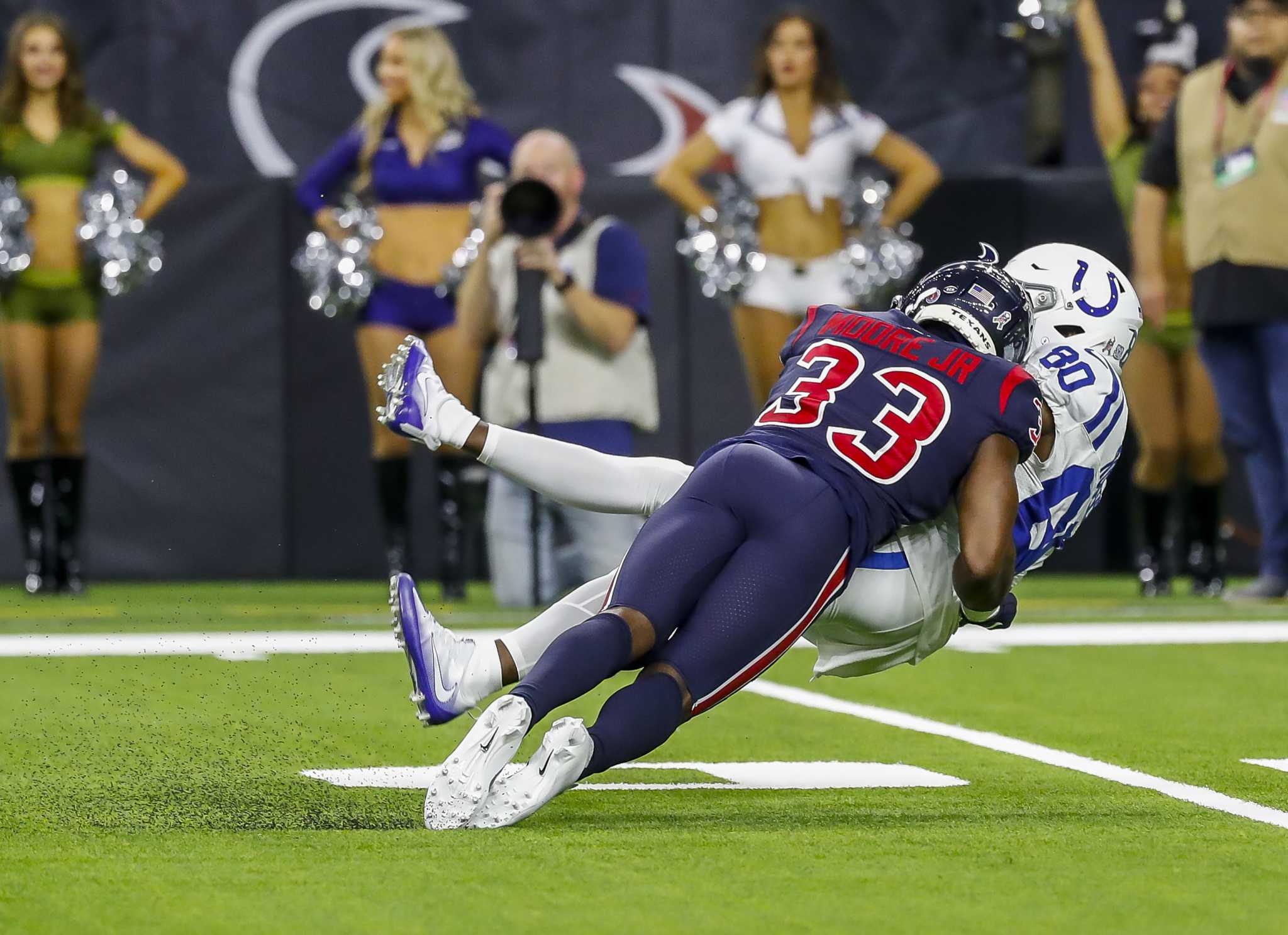 Texans rookie baffles Patriots with unbelievable touchdown catch