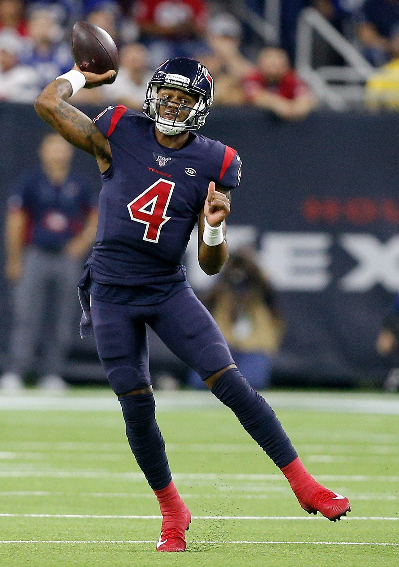 Watson, Hopkins shine in Texans' win over Dolphins 