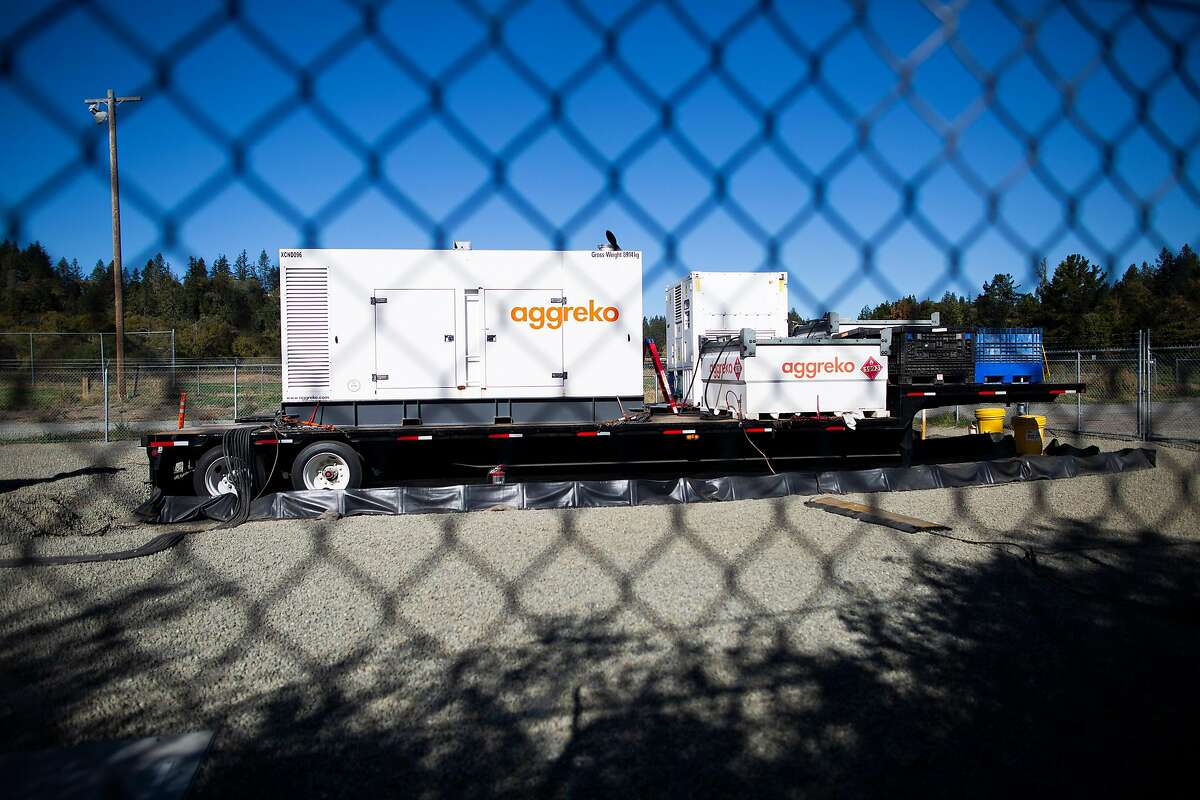 During blackouts, PG&E microgrids kept lights on — for a few lucky places