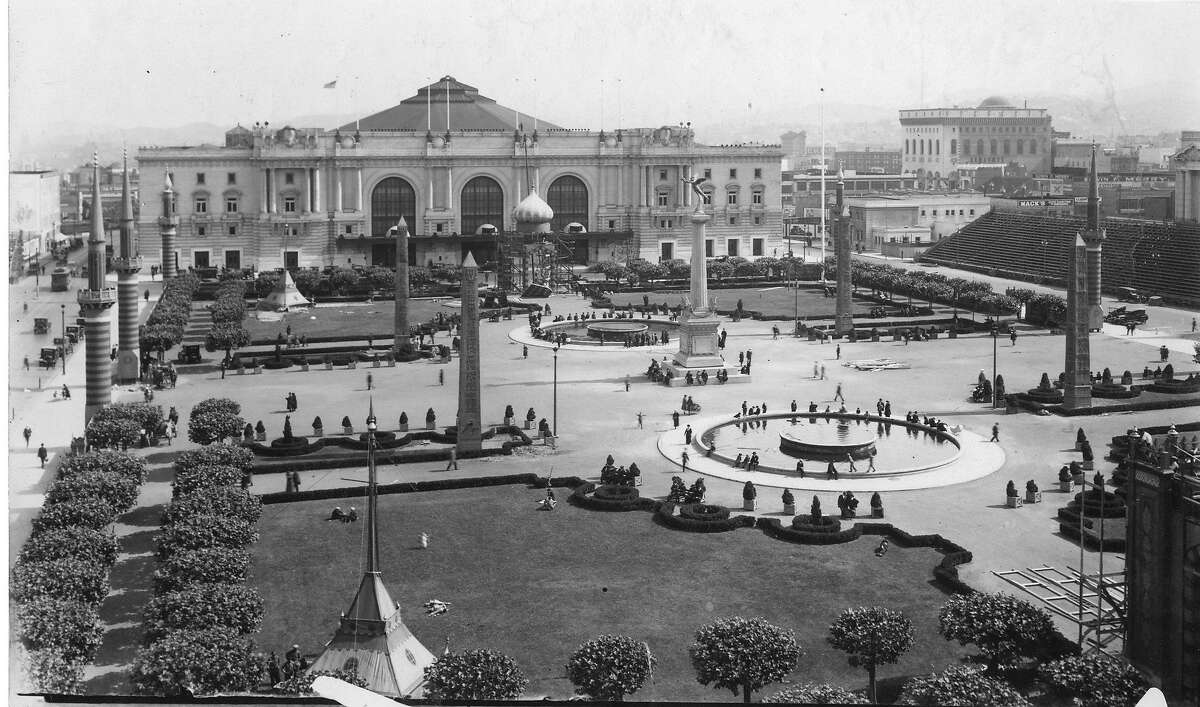 Long-lost Civic Auditorium photos: SF’s early parties, balls ...