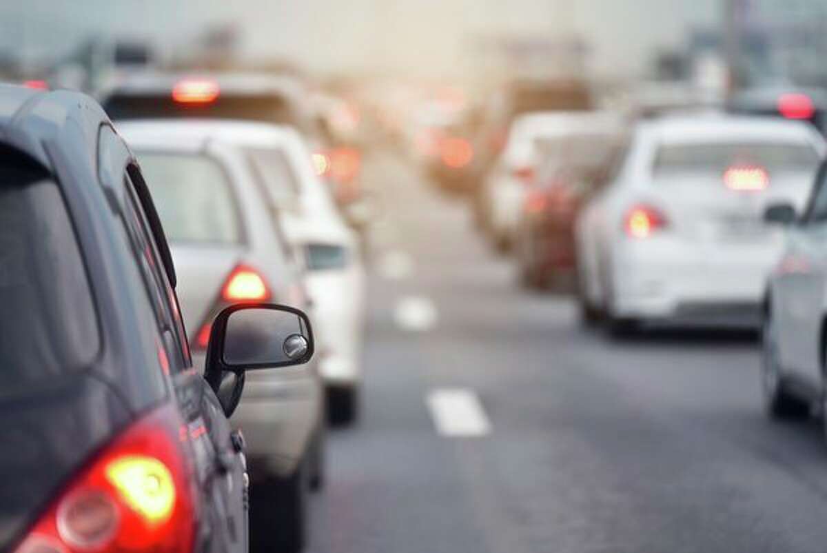 As area residents prepare to leave town for the upcoming holidays to visit friends and family, local county sheriffs are encouraging drivers to slow down on busy and icy roads and pay attention to their surroundings. (Courtesy photo/Getty Images)