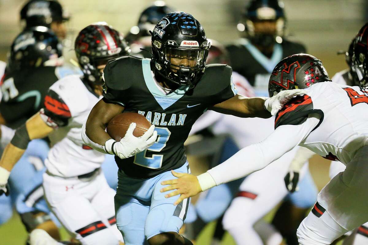 McDade carries Harlan into third round