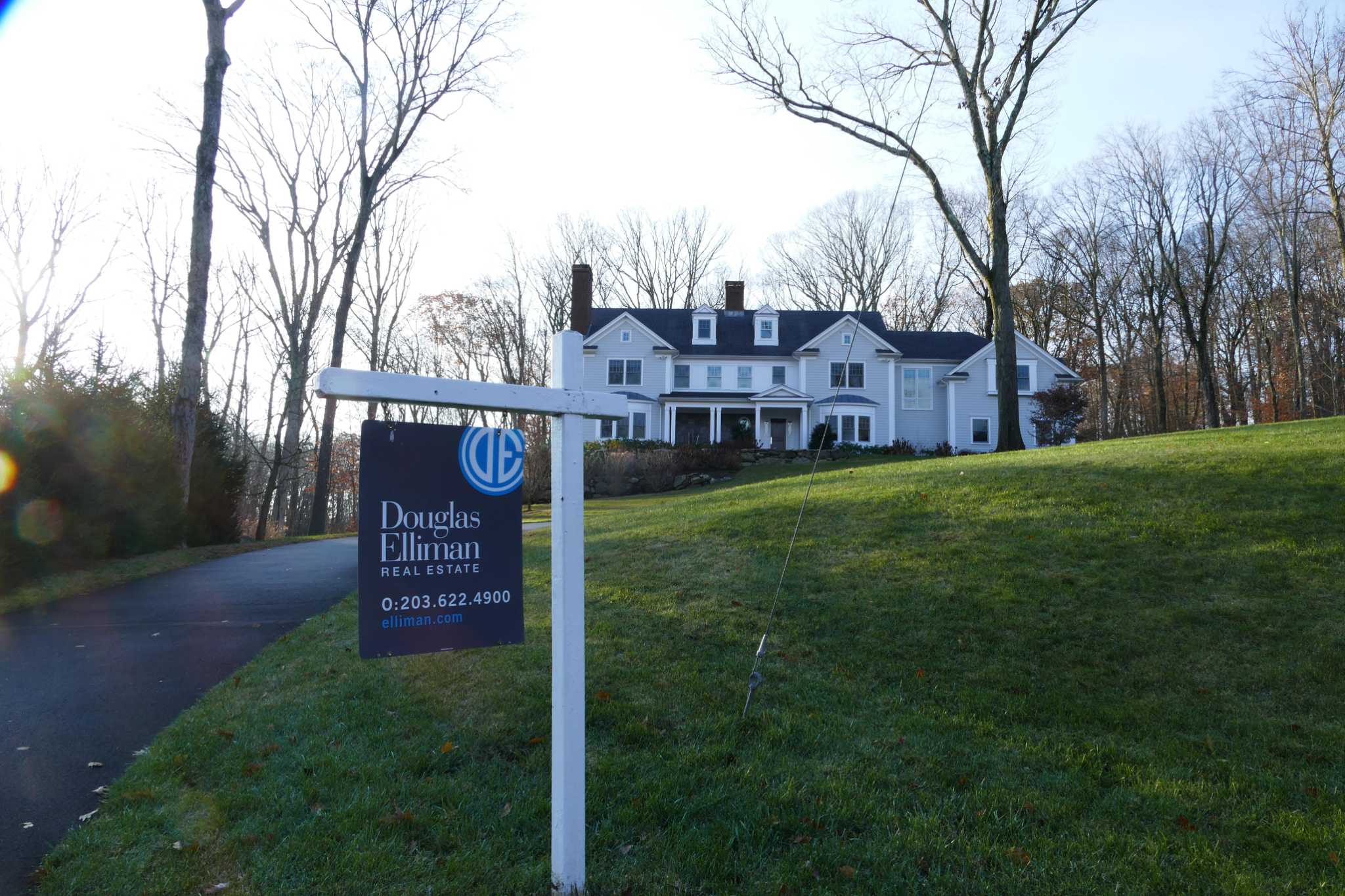 Jennifer Dulos home listed for sale in New Canaan