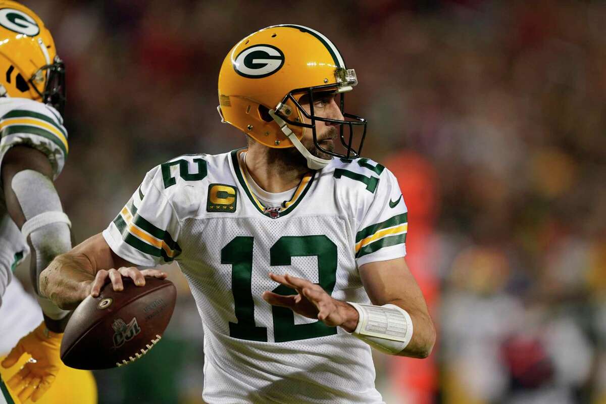 Green Bay Packers quarterback Aaron Rodgers passes during the 49ers’ 37-8 win against the Packers at Levi’s Stadium in Santa Clara, Calif., on Sunday, Nov. 24, 2019.