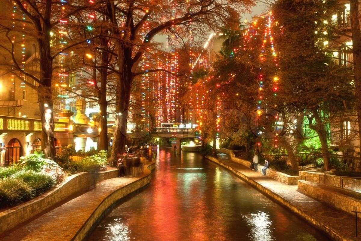 San Antonio Christmas River Parade Route 2021 Things To Know About The 39th Annual Ford Holiday River Parade