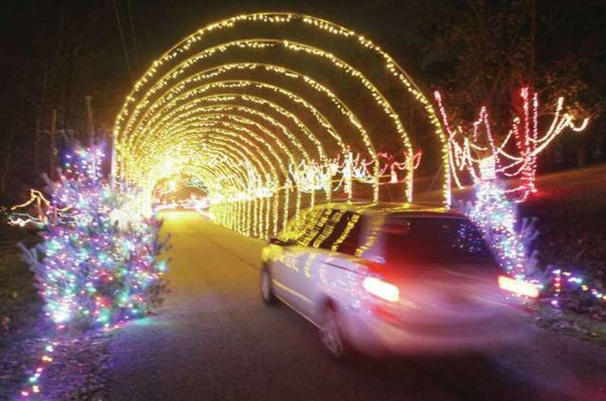 Alton’s holiday joyride Rock Spring Park’s Christmas Wonderland opens
