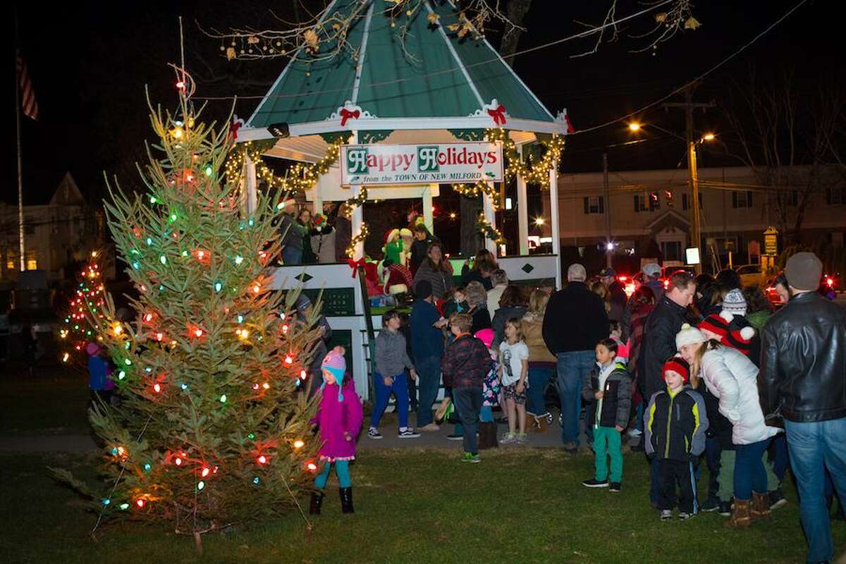 New Milford's festival of lights comes to the Green