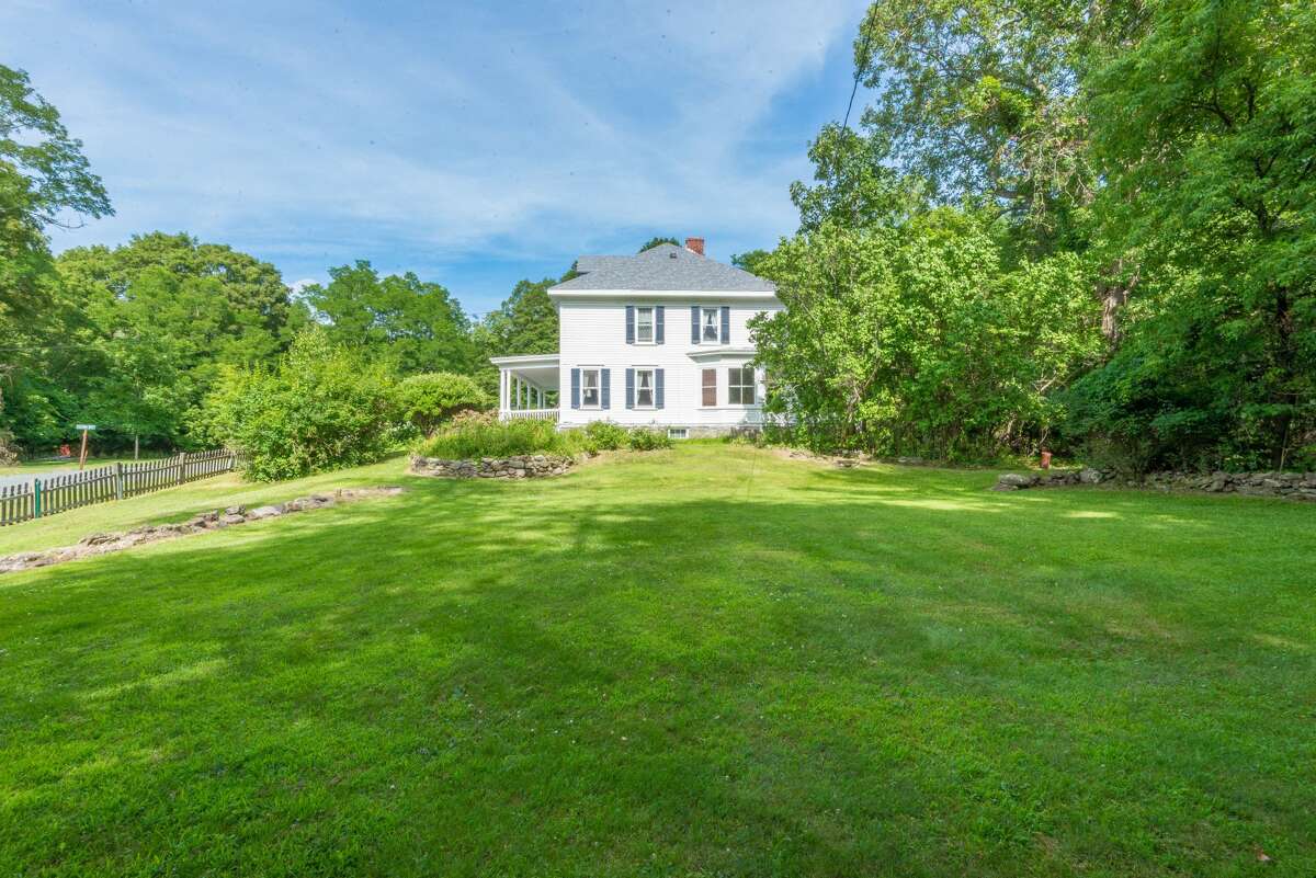 House of the Week Colonial Revival in East Greenbush