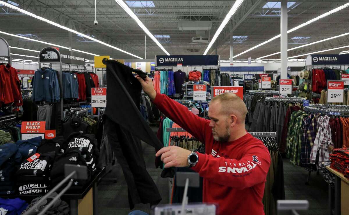 Black Friday deals in Houston still drawing crowds